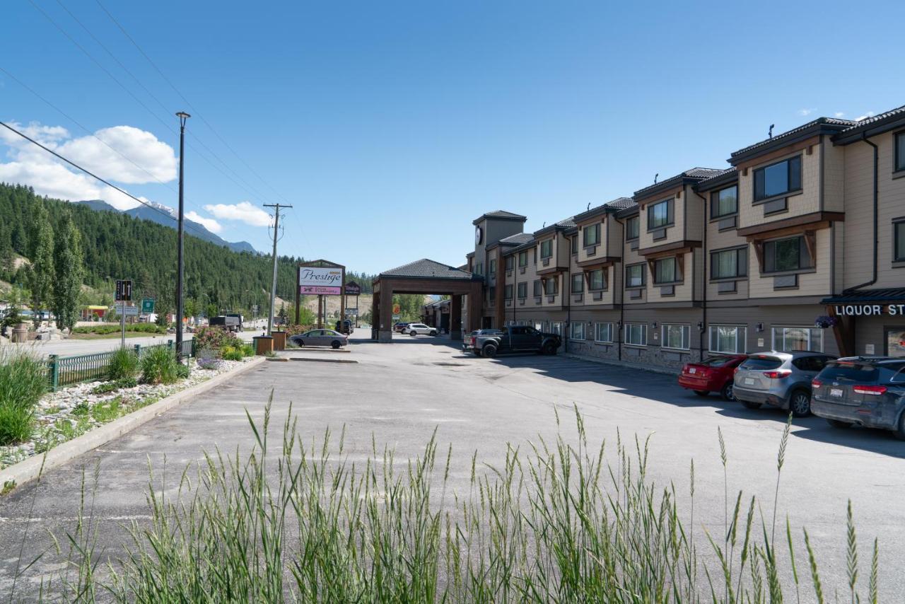 Prestige Inn Golden Exterior foto